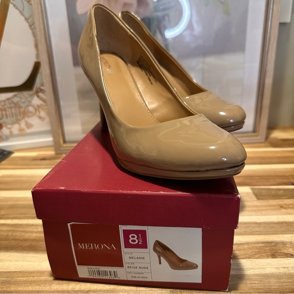 Merona heels, Vegan patent leather, Melanie style in beige/nude color, size 8.5 - Picture 3 of 16